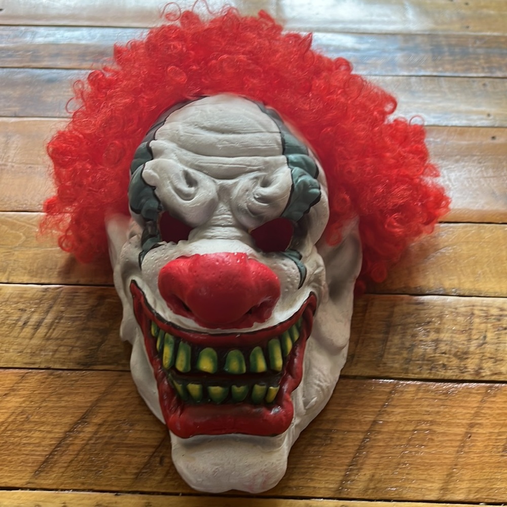 Scary Clown Mask